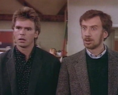 Angus MacGyver Trucs et Astuces - 2x13 Bienvenue � l'Ouest - Mac et Yuri Demetri, en �tat de choc